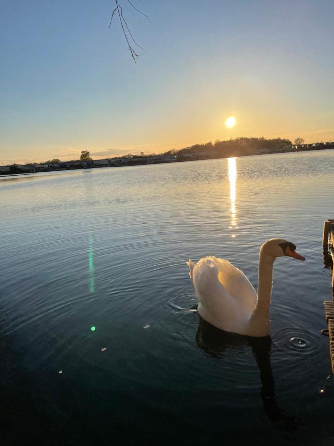 Sunscape breaks At Tattershall Lakes Hotell Eksteriør bilde